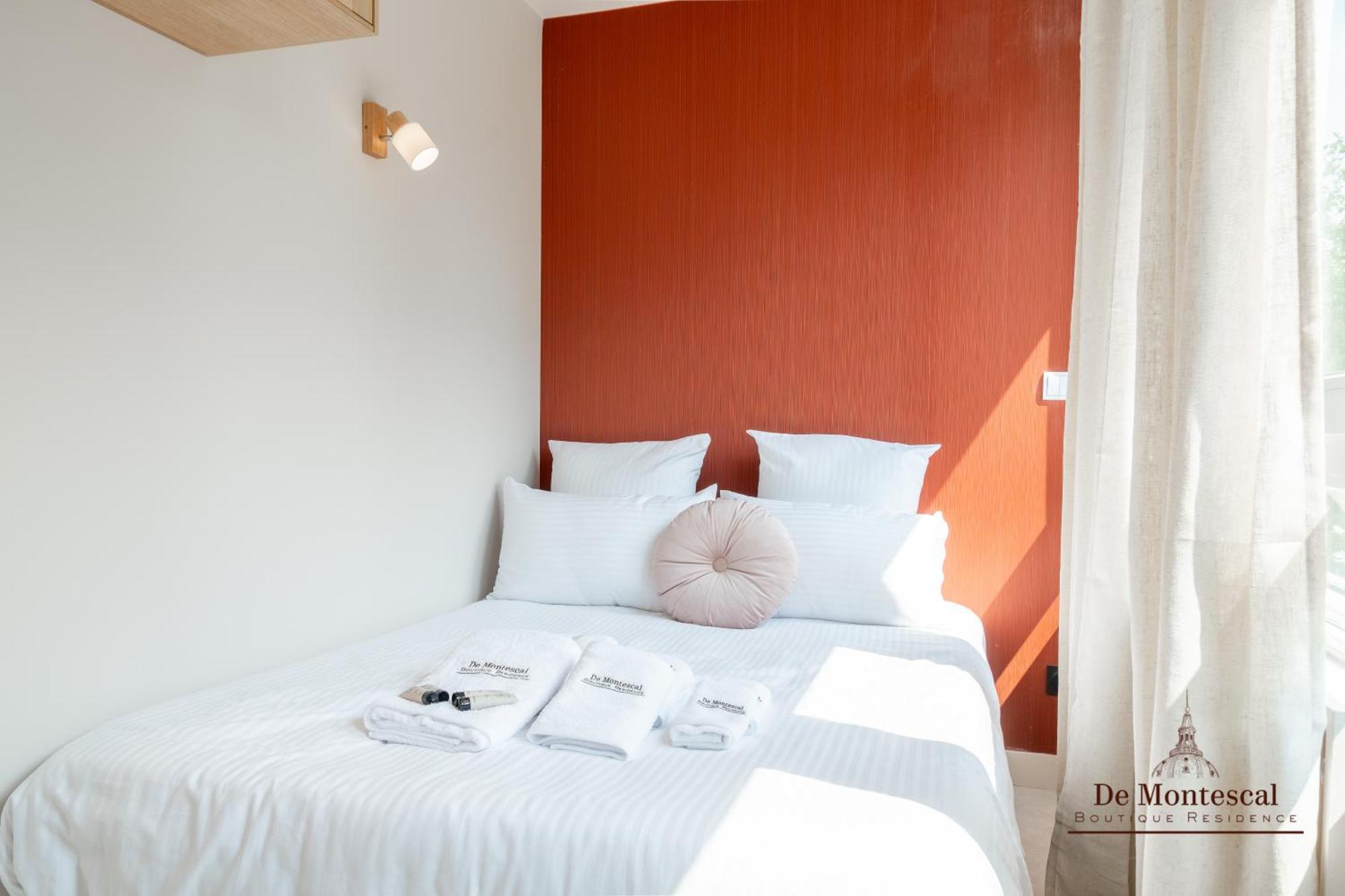 De Montescal - Hot Tub And Ac Cosy Apartment A Prime Location 40M2 巴黎 外观 照片