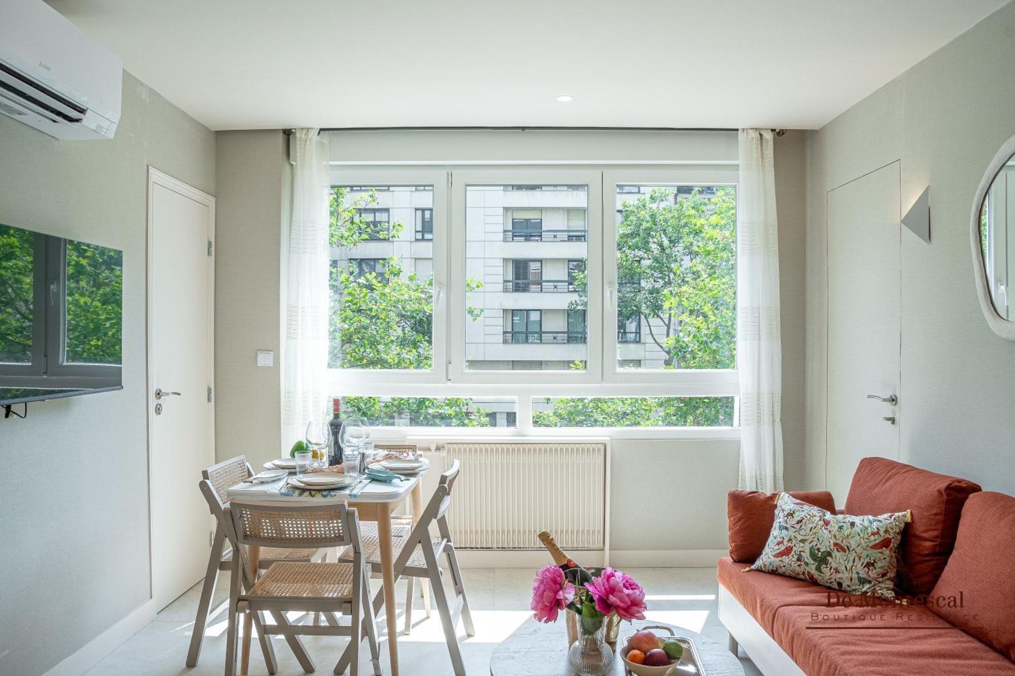 De Montescal - Hot Tub And Ac Cosy Apartment A Prime Location 40M2 巴黎 外观 照片