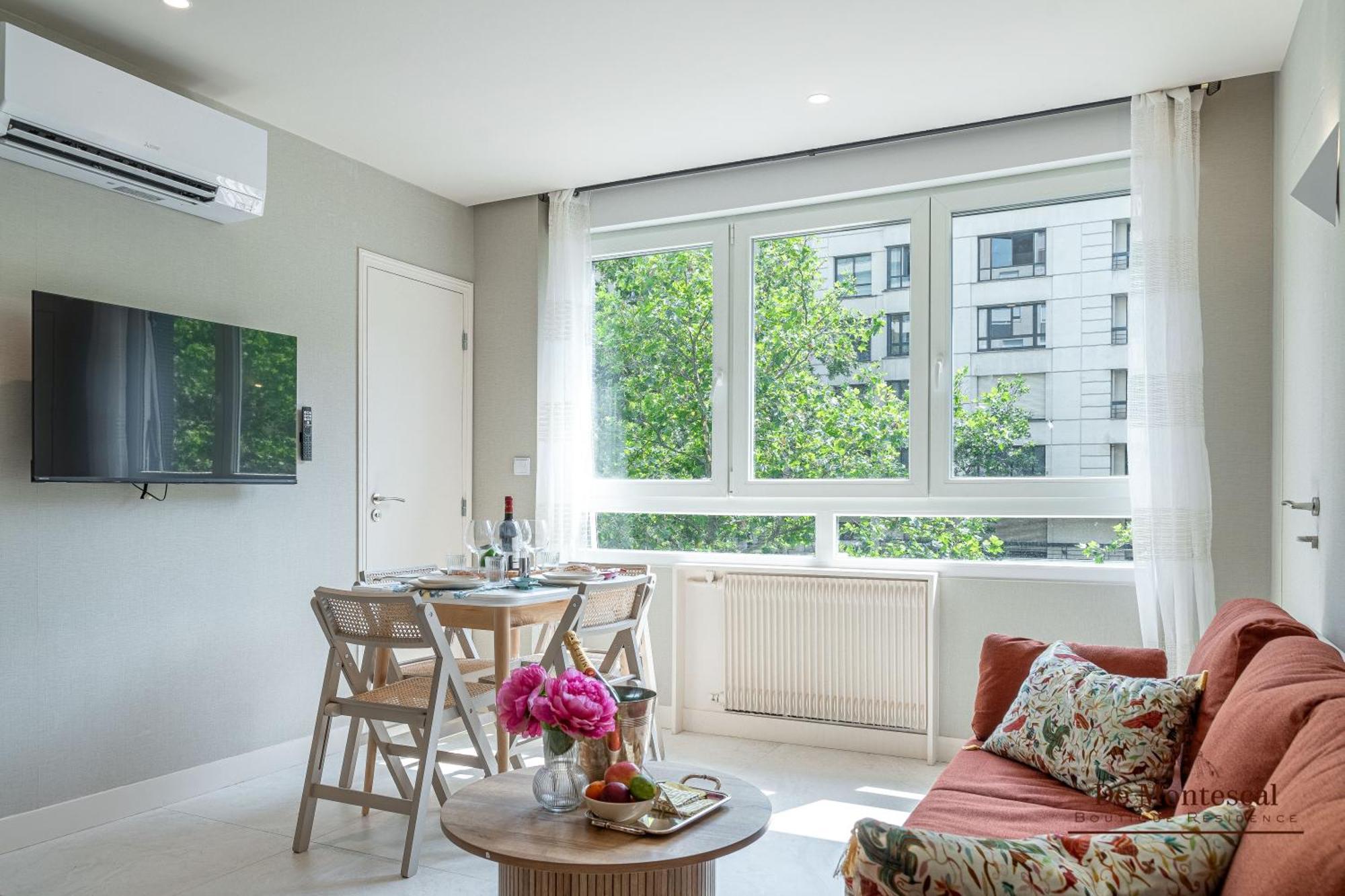 De Montescal - Hot Tub And Ac Cosy Apartment A Prime Location 40M2 巴黎 外观 照片