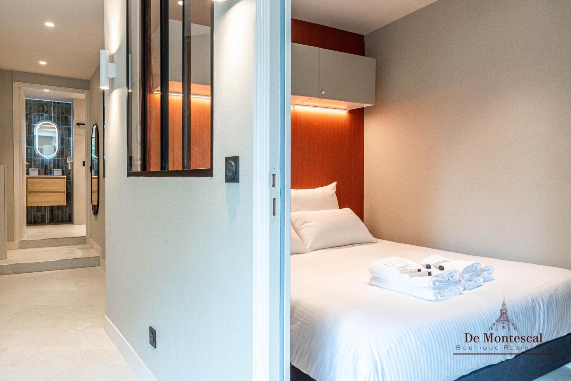 De Montescal - Hot Tub And Ac Cosy Apartment A Prime Location 40M2 巴黎 外观 照片